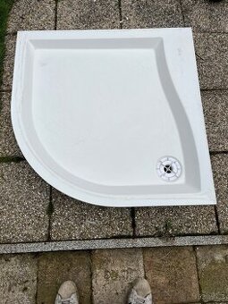 Prodám použitou sprchovou vaniclu Huppe 900x900