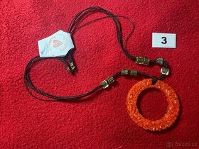 Korálkový náhrdelník - více variant - 1