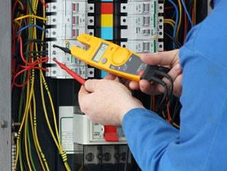 Sháníme elektrikáře na práci v Německu