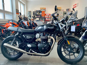 Triumph Street Twin = TOP STAV / NAJETO 7500 KM/ RETRO / Caf