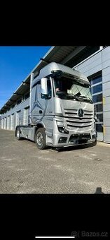 Hledáme řidiče/řidičku tahače Mercedes-Benz + mrazírenský ná