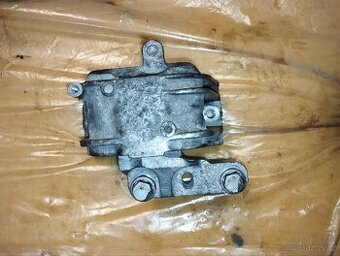 Silenbloku motoru 1.9tdi 77kw bxe