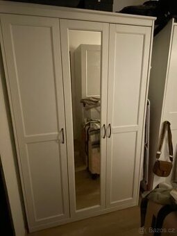Skříň Ikea se zrcadlem/mirror wardrobe - 1