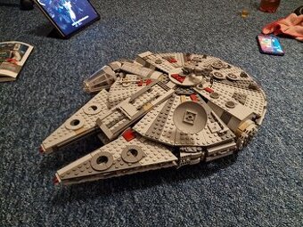 Prodám stavebnice LEGO Star Wars (postavené) - 1