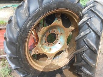 zetor3011kultivacni kola 9,5/32