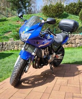 Hondu CB 600 F Hornet (r. 2000)