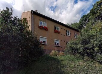 Nabízíme k pronájmu byt 2+1 o velikosti cca 47 m² u lesa