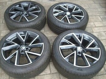 alu kola Superb3 Passat B8 GY F1 235.45.18" 95%