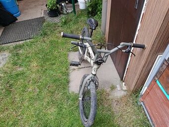 BMX kolo