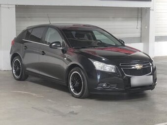 Chevrolet Cruze 1.8 16V , 104 kW benzín, 2012