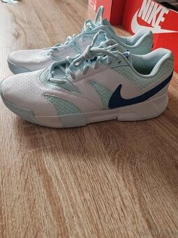 Prodám nové boty Nike