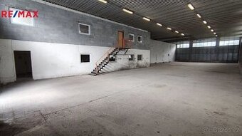 Pronájem dílny s kancelářemi, 635m2, Děčín