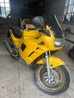 Suzuki gsx 600f