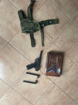 Luger P08 Legends