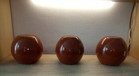 Keramické stínítka světel.