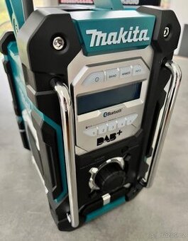 Nové Aku rádio Makita DMR112