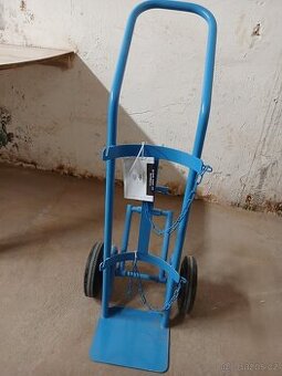 Eurokreft  vozík na tlakové nádoby.