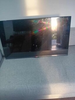 Prodám TV LG 47LA660S funkční - 1