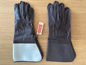 Prodám rukavice VB na motorku a pouzdro.