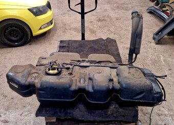 palivová nádrž VW T5