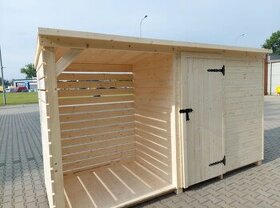 Dřevník s domkem na nářadí (nářadovnou)