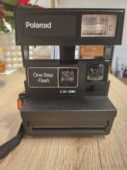 FOTOAPARÁT POLAROID - 1