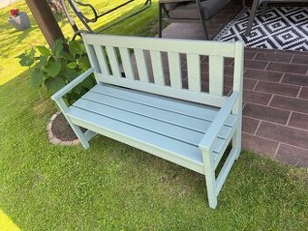 Zahradní lavička