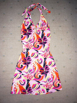 Krásné barevné šaty vel S