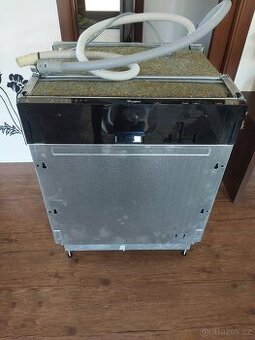 Myčka Whirpool na opravu