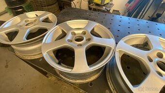 Prodám alu kola 5x114,3 Dotz