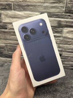 Nový iPhone 17 Pro 256GB Deep Blue, baterie 100%
