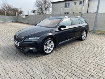 Škoda Superb 2.0 TDI, 140kw, Webasto, původ ČR, nehavarováno