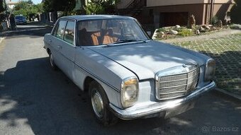 Mercedes w115 220D