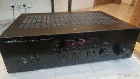 Yamaha R-N301 network stereo receiver