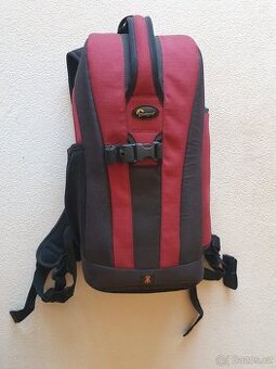 Fotobatoh Lowepro červený  NOVÝ