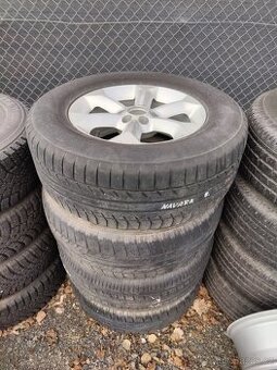 Nissan Navara D40 255/65 R17 letní (62)