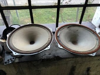 Reproduktory ARO 814