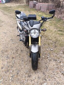 Honda Hornet 600F - 1