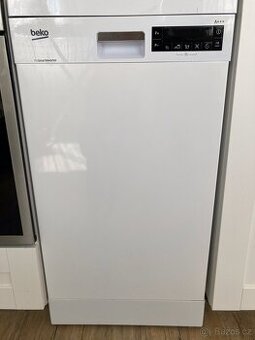 Myčka BEKO DFS 2813 W