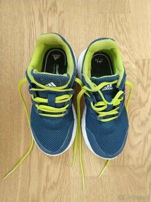 Tenisky Adidas 28