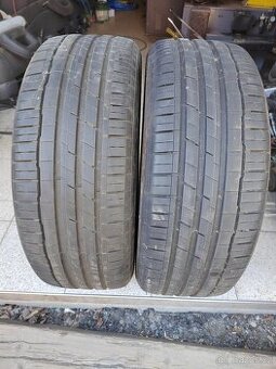 Prodám 2ks letních pneu 235/50/20 Hankook Ventus S1 Evo3 SUV