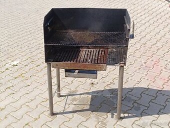 Nerezový gril