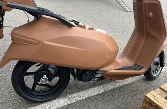 Zánovní motor na skútr (Lambretta)