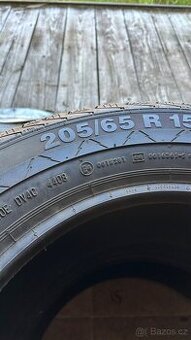 205/65 R15C 102/100T - 1
