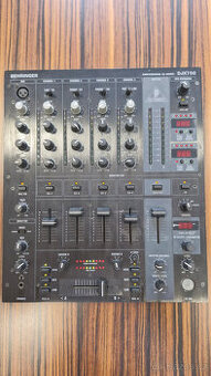 BEHRINGER DJX750
