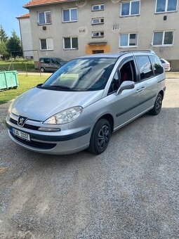Peugeot 807