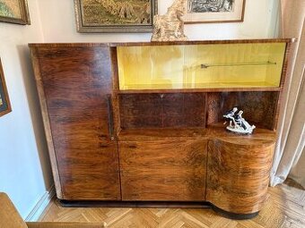 Sekretar starozitny z masivniho dreva