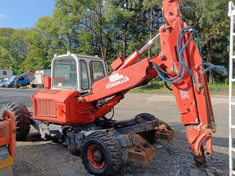 Kráčivé rypadlo Euromach 9000 4x4