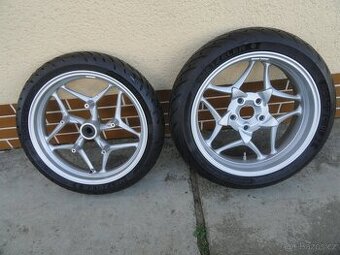 BMW R1200R, kola , stojánky, plexi, horní brýle,.....