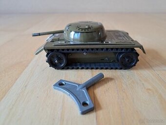 IGRA - Tank plechový na klíček